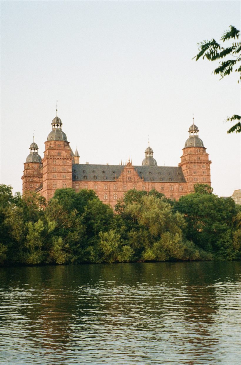 Schloss Johannisburg in Aschaffenburg am Main - unsere Heimat im Rhein-Main-Gebiet